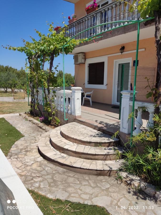 Apartmani Bruna Bilice Vrulje  Εξωτερικό φωτογραφία
